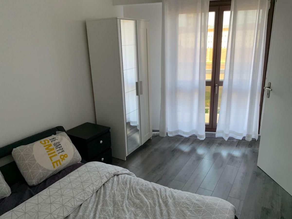 Grand Appartement A Louer Vue Sur Seine Melun Exterior foto