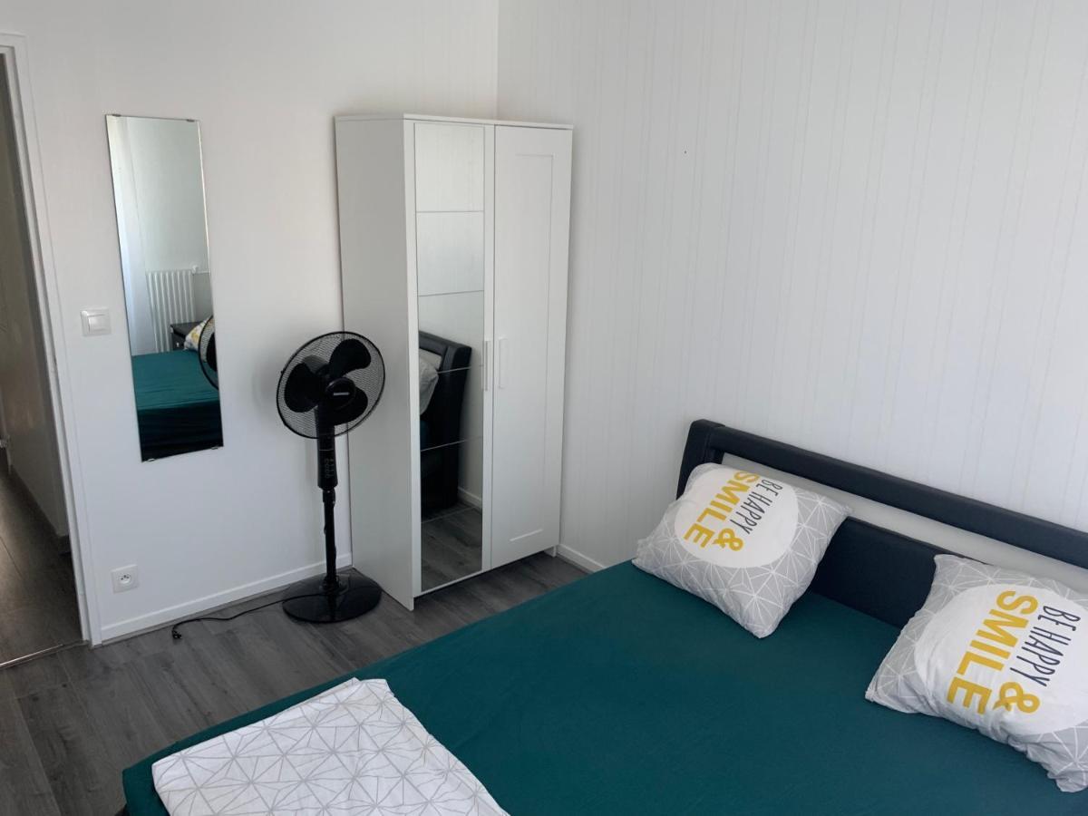 Grand Appartement A Louer Vue Sur Seine Melun Exterior foto